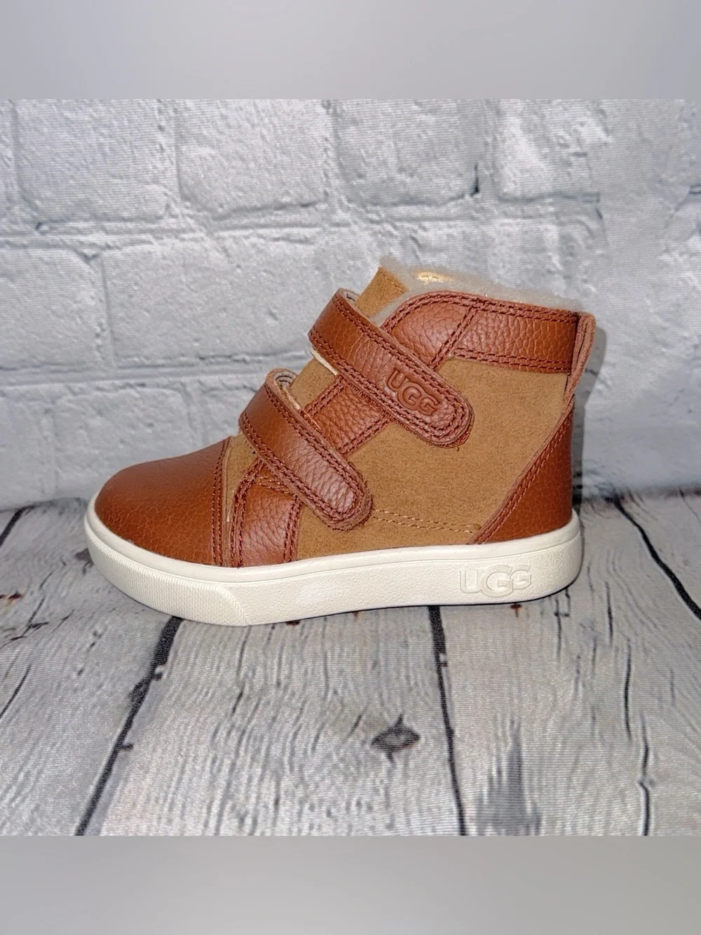 UGG Toddlers Rennon II Shoes - Picture 4 of 8